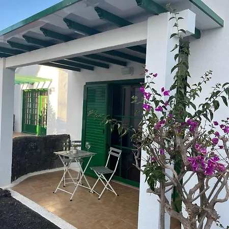 Lanza Palm Apartment